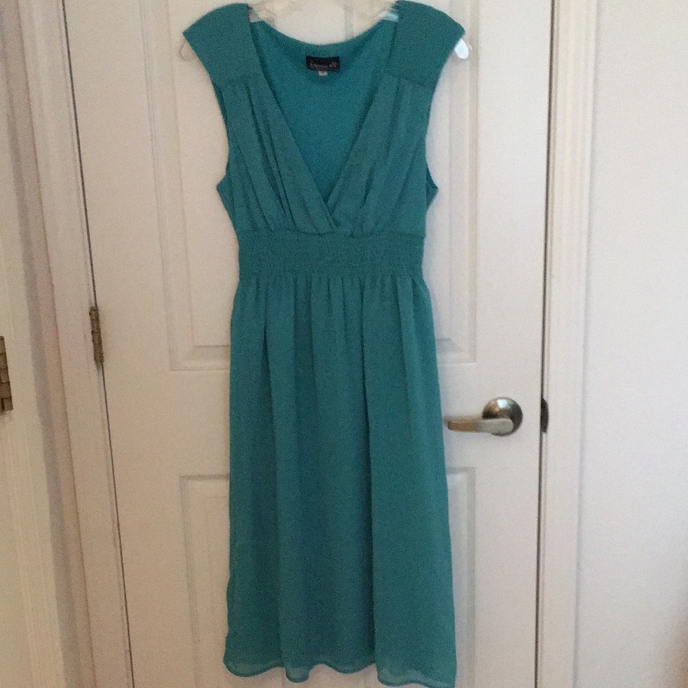 Elegant Teal Sleeveless Dress